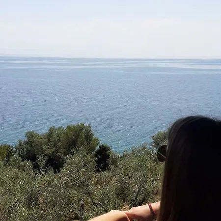 Leonidas Greecegrandtour